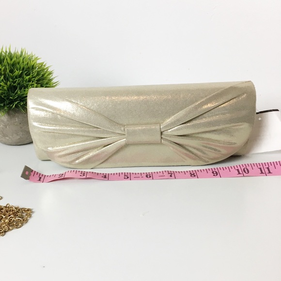 Prom / wedding Elegant bow tie clutch gold fabrics - Picture 5 of 8